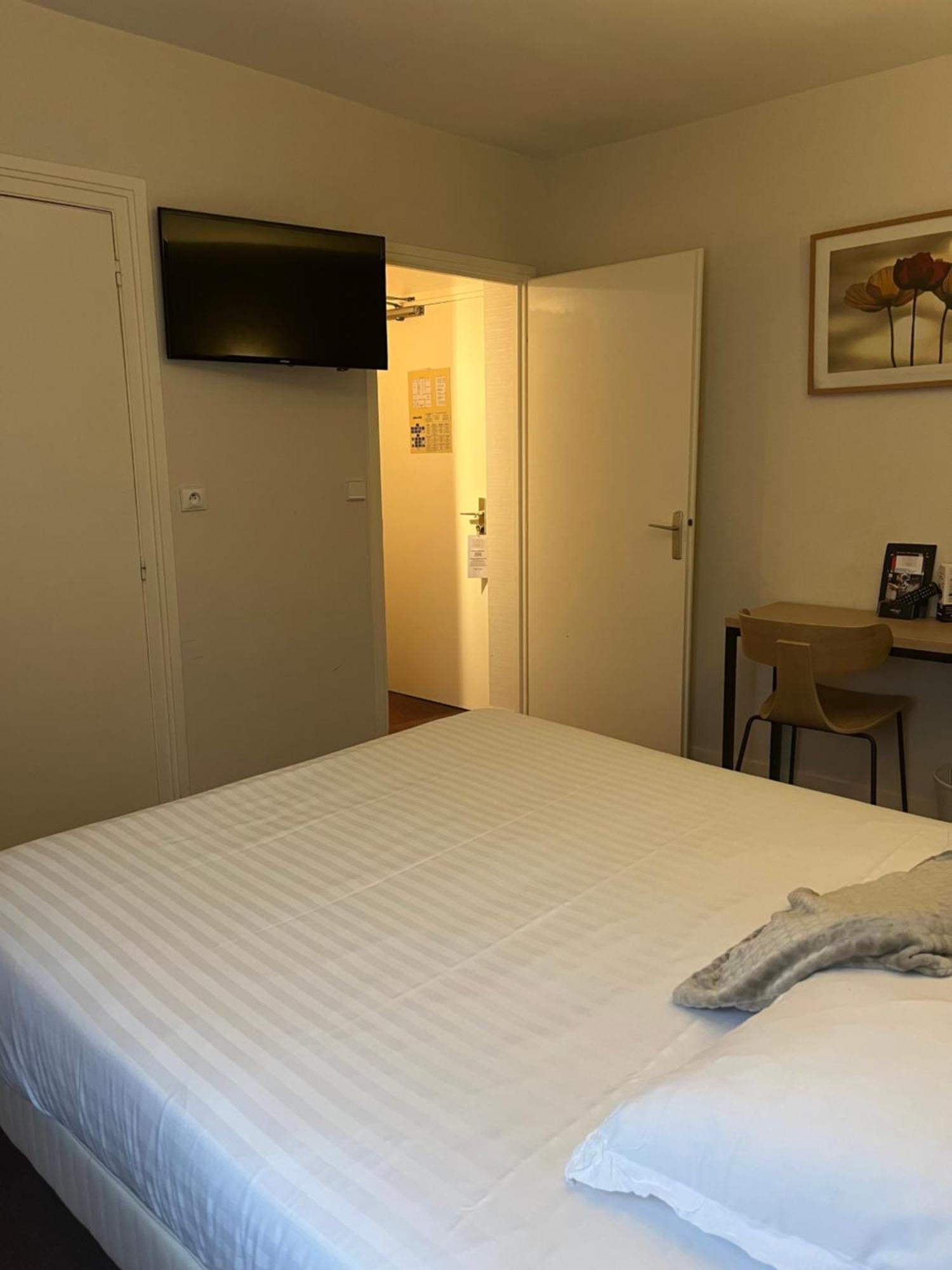 Hotel De Troyes Ruang foto