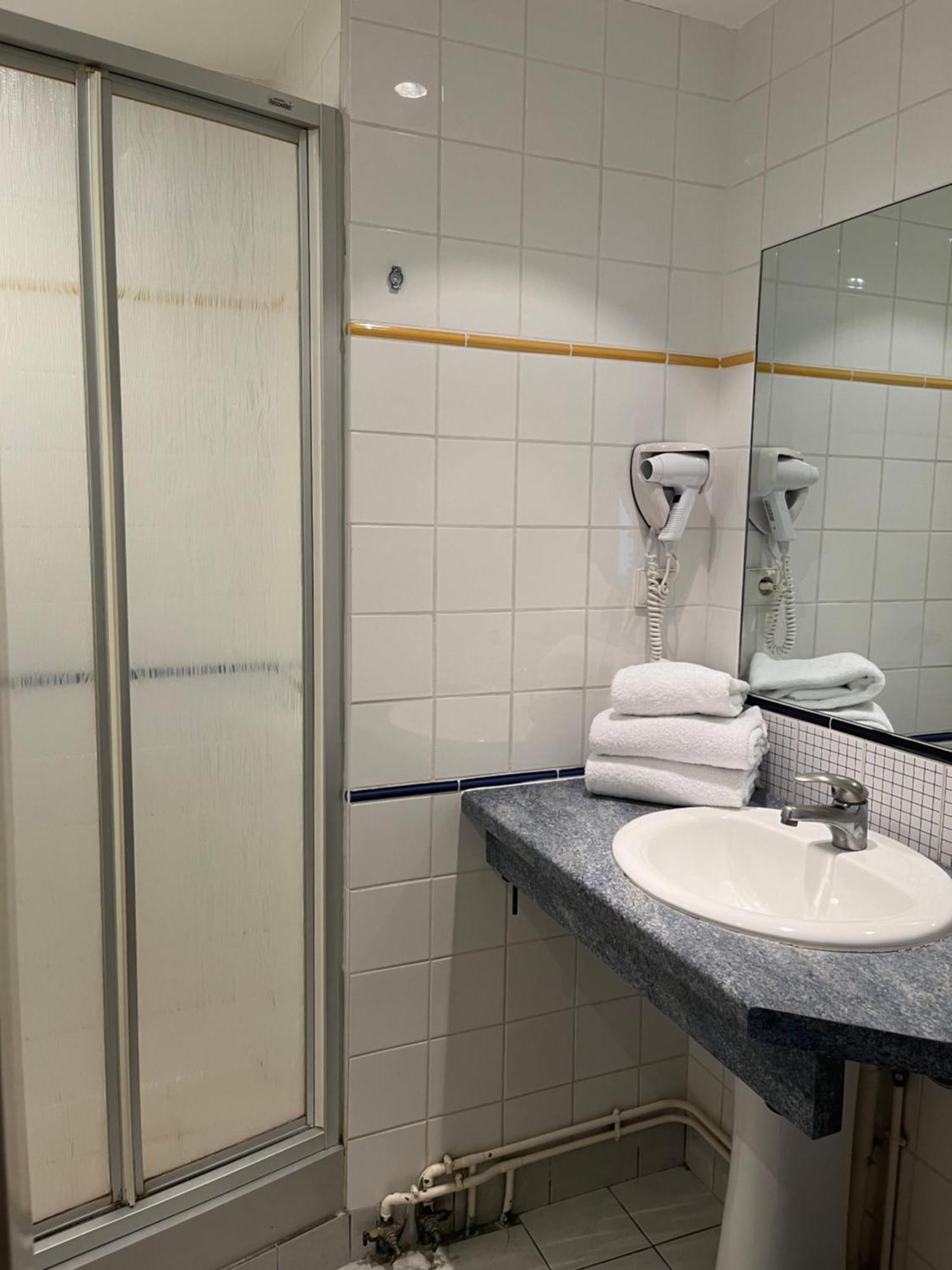 Hotel De Troyes Ruang foto